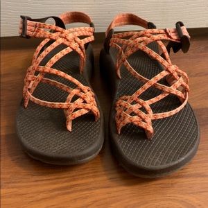 CHACOS SIZE 7